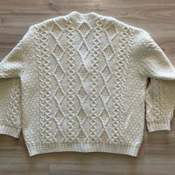 Cozy Cream Vintage L.L.Bean Cable Knit Cardigan - Picture 5 of 6